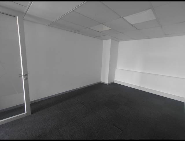 283M² OFFICE TO LET IN BRYANSTON